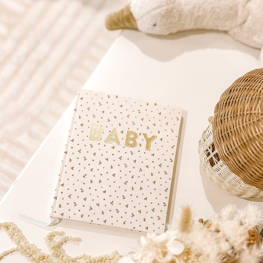 Baby Book - Broderie