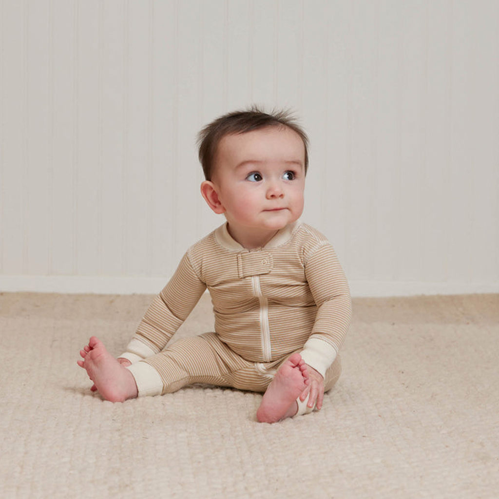 Quincy Mae Zip Short Sleeve Sleeper - Dinosaur